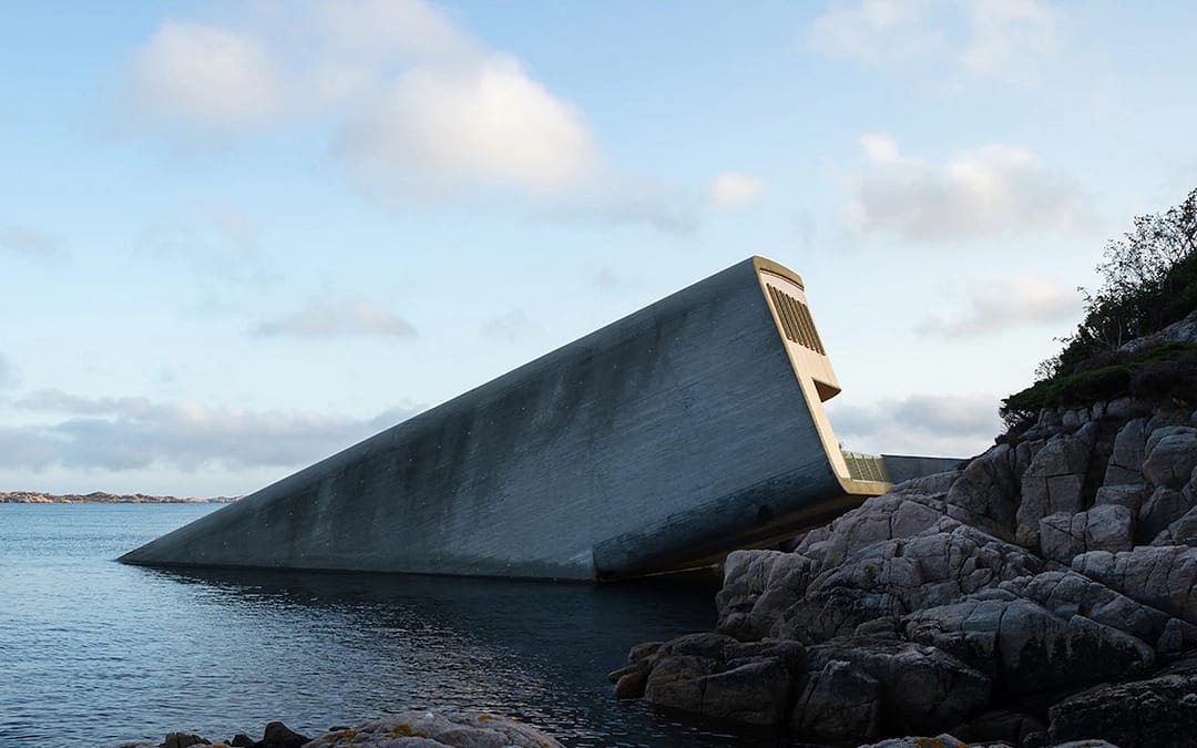 Underwater Restaurant in Norway Offers Unique Dining
