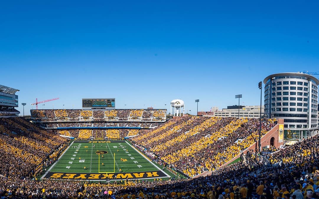 The Hawkeye Wave: Unforgettable University of Iowa Tradition